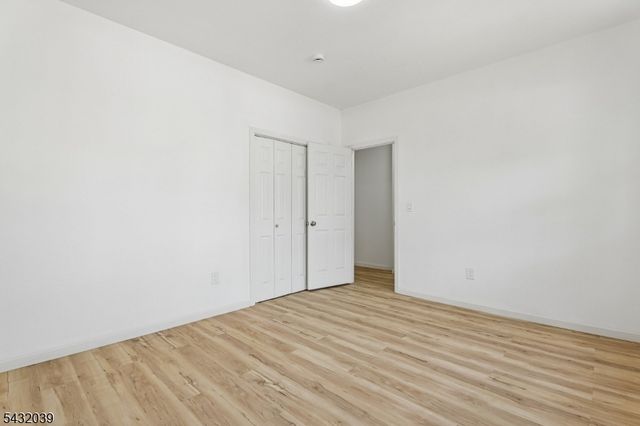 55 Hawkins St, Newark City, NJ 07105