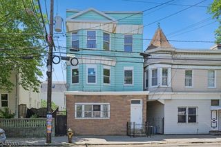 55 Hawkins St, Newark City, NJ 07105