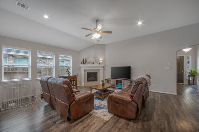 122 Hollow Terrace Court, Tomball, TX 77375