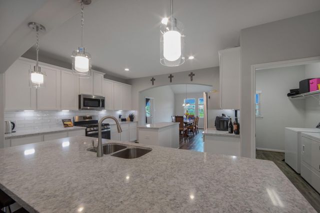 122 Hollow Terrace Court, Tomball, TX 77375