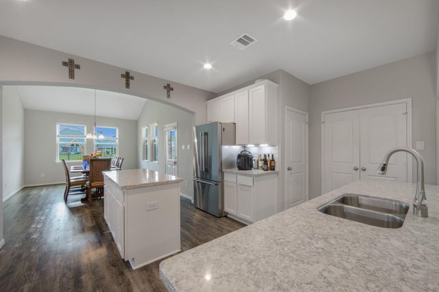 122 Hollow Terrace Court, Tomball, TX 77375