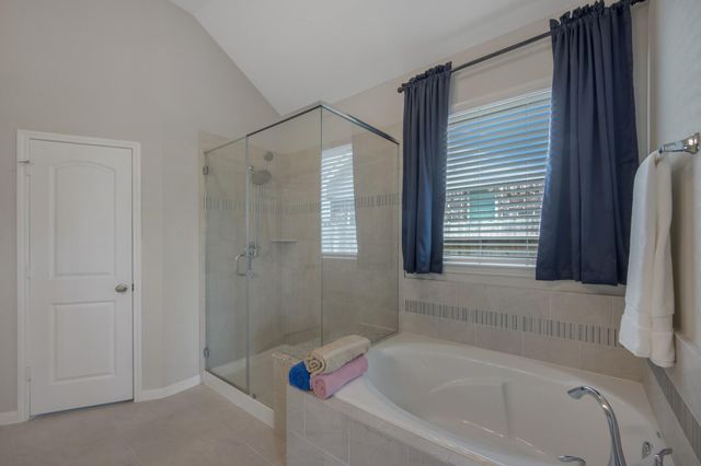 122 Hollow Terrace Court, Tomball, TX 77375