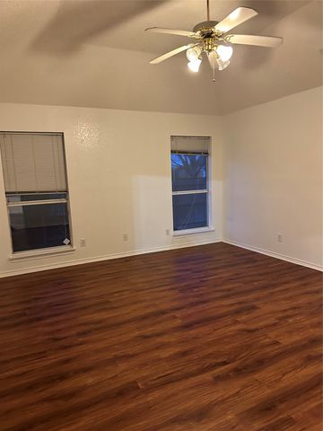 2057 Sailmaker Drive, Lewisville, TX 75067