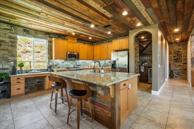 2736 Ortega Rd, Ramona, CA 92065