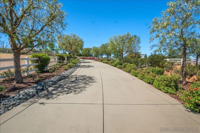 2736 Ortega Rd, Ramona, CA 92065