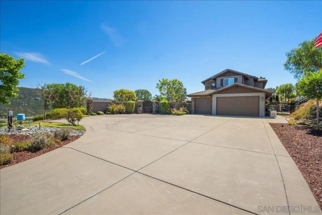 2736 Ortega Rd, Ramona, CA 92065