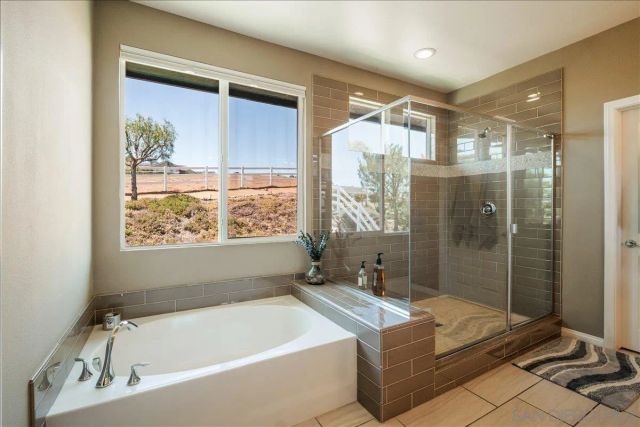 2736 Ortega Rd, Ramona, CA 92065