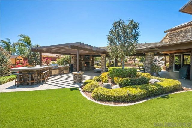 2736 Ortega Rd, Ramona, CA 92065