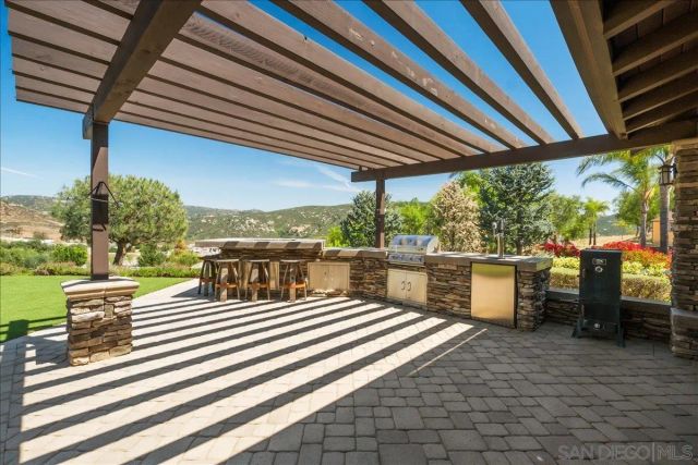 2736 Ortega Rd, Ramona, CA 92065