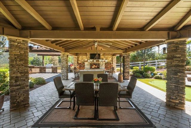 2736 Ortega Rd, Ramona, CA 92065