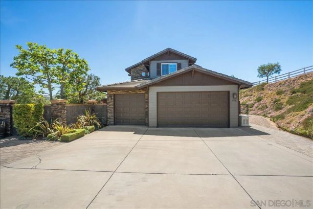 2736 Ortega Rd, Ramona, CA 92065