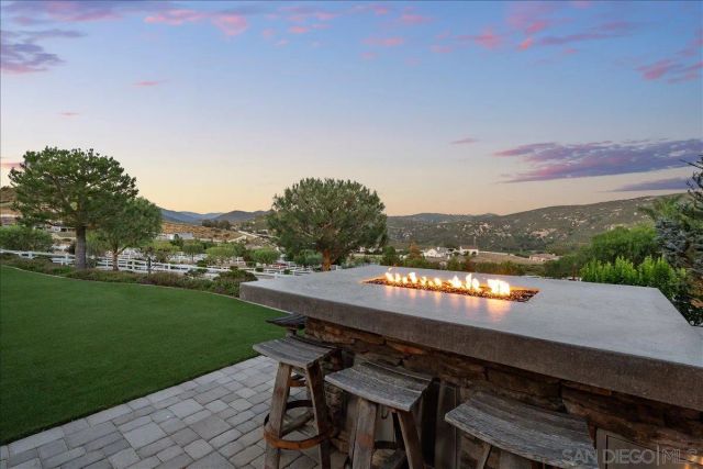 2736 Ortega Rd, Ramona, CA 92065