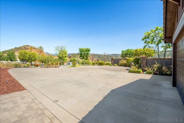 2736 Ortega Rd, Ramona, CA 92065