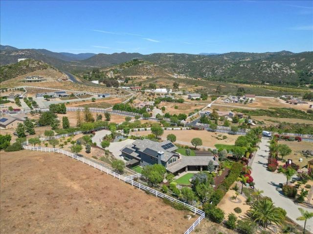 2736 Ortega Rd, Ramona, CA 92065