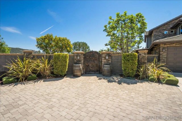 2736 Ortega Rd, Ramona, CA 92065