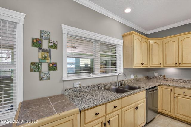 2011 Tradewinds Drive, Gautier, MS 39553