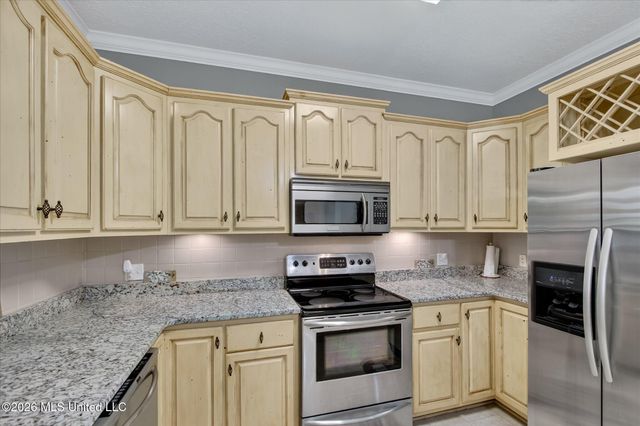 2011 Tradewinds Drive, Gautier, MS 39553