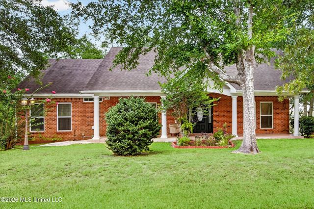 2011 Tradewinds Drive, Gautier, MS 39553