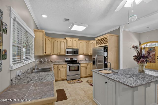 2011 Tradewinds Drive, Gautier, MS 39553