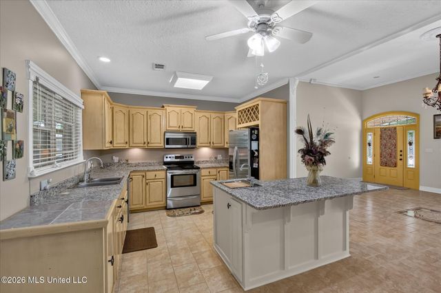 2011 Tradewinds Drive, Gautier, MS 39553