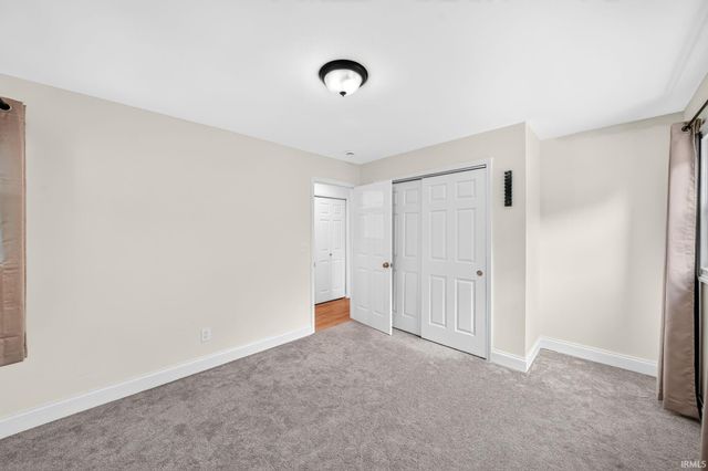 1240 Ebeling Drive, South Bend, IN 46615