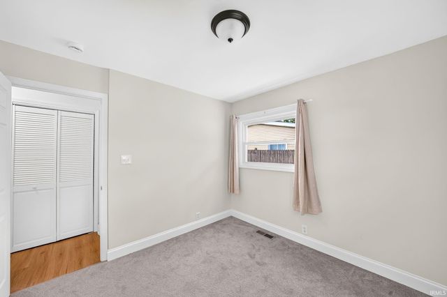 1240 Ebeling Drive, South Bend, IN 46615