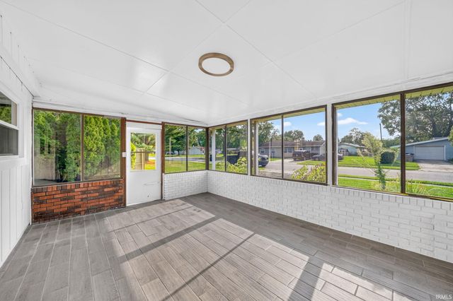 1240 Ebeling Drive, South Bend, IN 46615