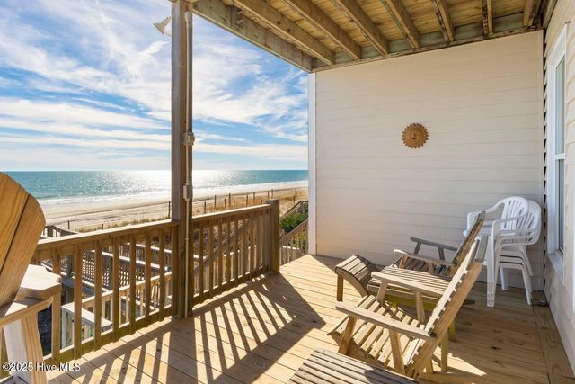 7021 Ocean Drive E, Emerald Isle, NC 28594