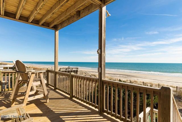7021 Ocean Drive E, Emerald Isle, NC 28594