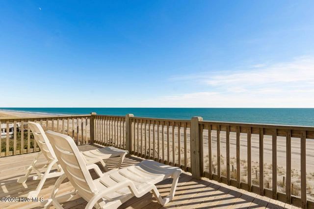 7021 Ocean Drive E, Emerald Isle, NC 28594
