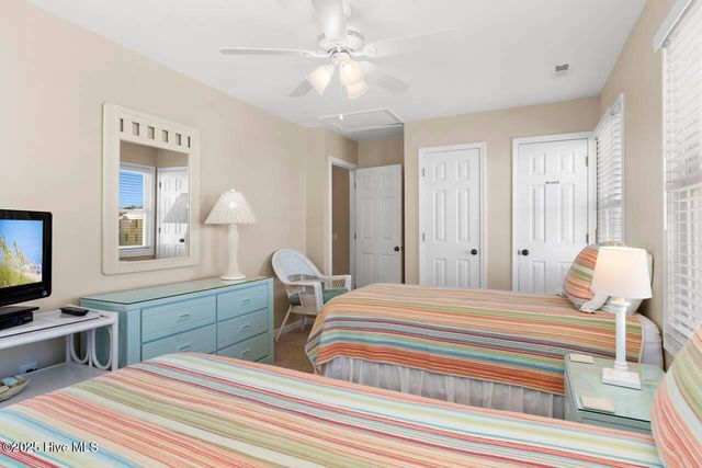 7021 Ocean Drive E, Emerald Isle, NC 28594