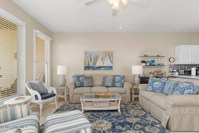 7021 Ocean Drive E, Emerald Isle, NC 28594