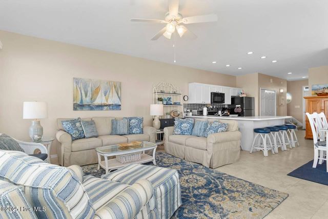 7021 Ocean Drive E, Emerald Isle, NC 28594