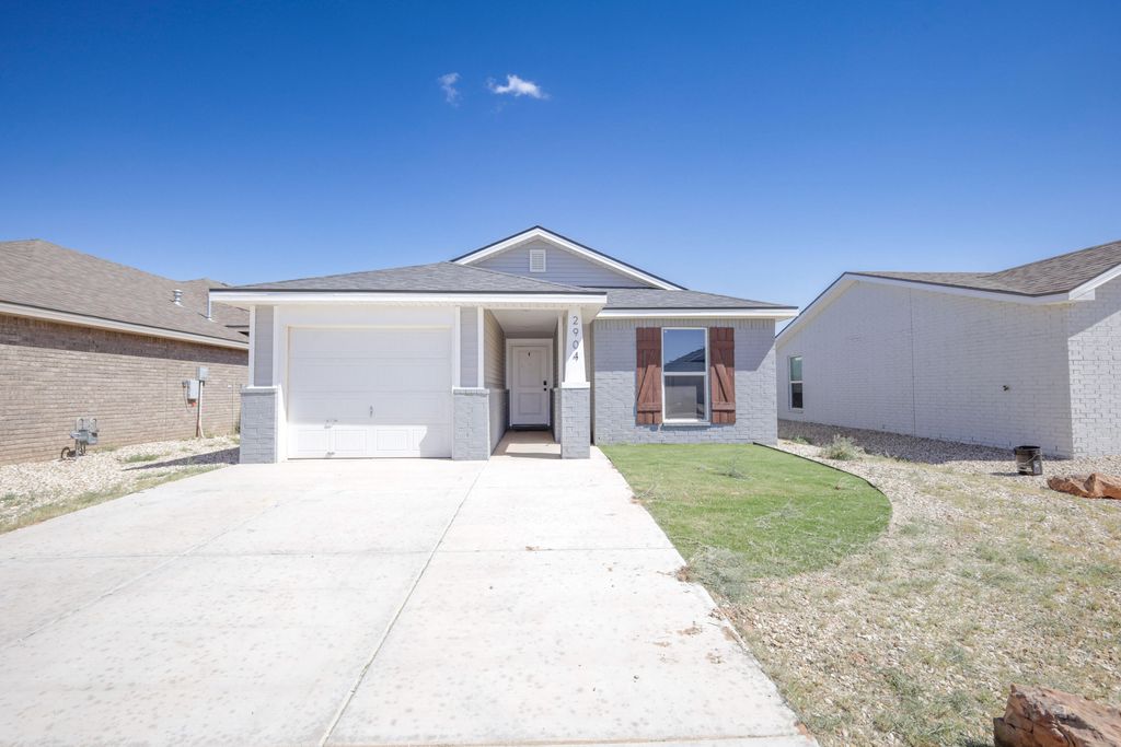 2904 Bryan Avenue, Wolfforth, TX 79382