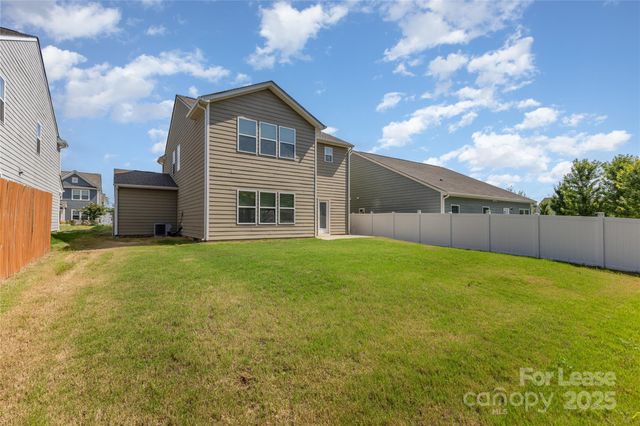 4938 Staffordshire Lane, Charlotte, NC 28213
