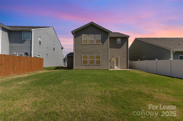 4938 Staffordshire Lane, Charlotte, NC 28213