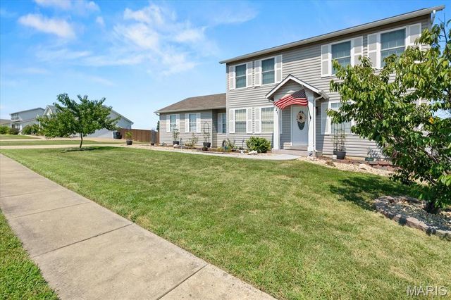 121 Whisper Creek Drive, Wentzville, MO 63385