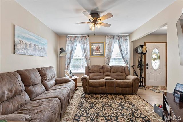 121 Whisper Creek Drive, Wentzville, MO 63385