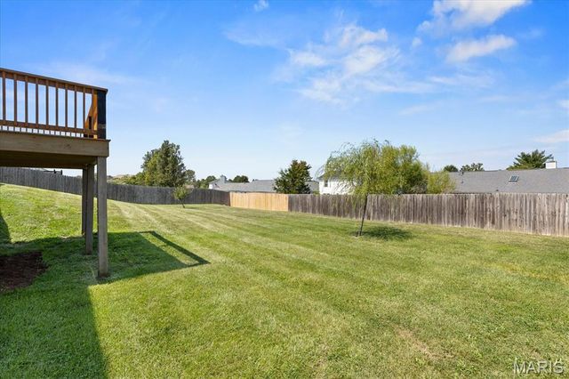121 Whisper Creek Drive, Wentzville, MO 63385