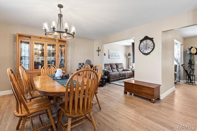 121 Whisper Creek Drive, Wentzville, MO 63385