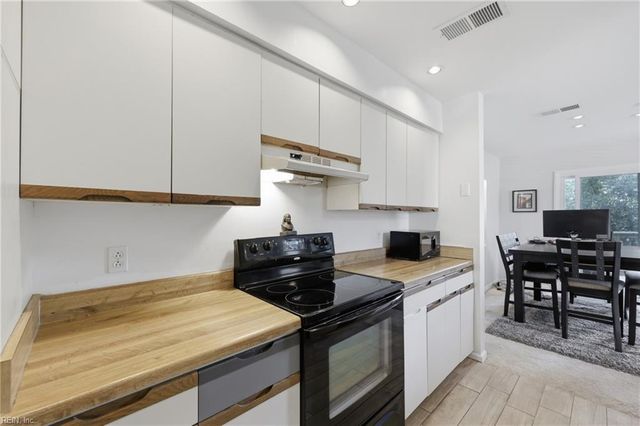 360 Windship CV, Virginia Beach, VA 23454