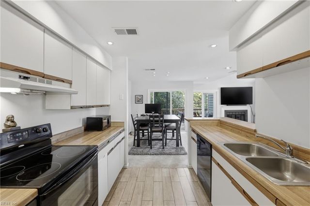 360 Windship CV, Virginia Beach, VA 23454