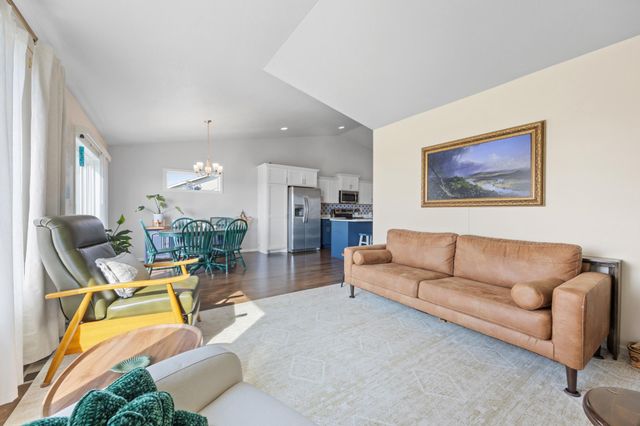 6851 17th Street S, Fargo, ND 58104