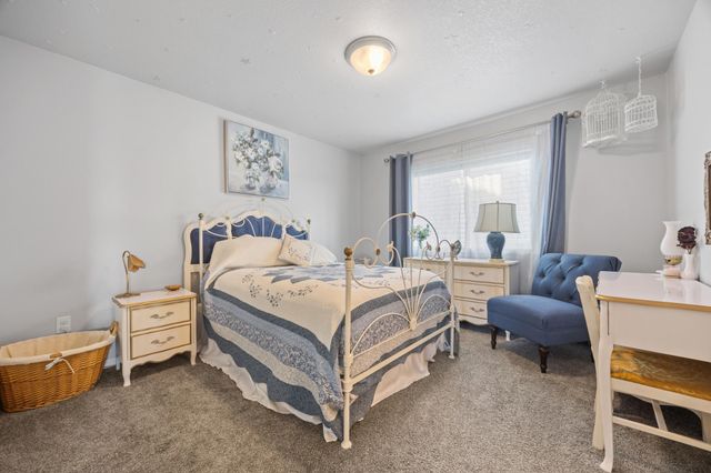 6851 17th Street S, Fargo, ND 58104