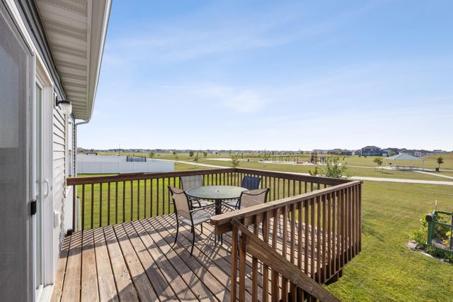 6851 17th Street S, Fargo, ND 58104