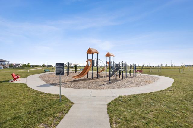 6851 17th Street S, Fargo, ND 58104