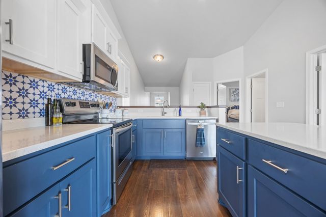 6851 17th Street S, Fargo, ND 58104