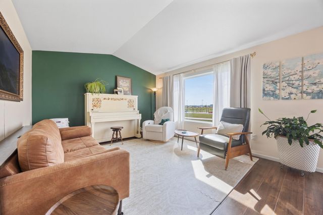 6851 17th Street S, Fargo, ND 58104