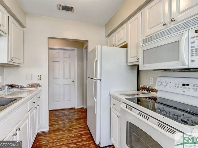 12300 Apache Avenue APT 202, Savannah, GA 31419