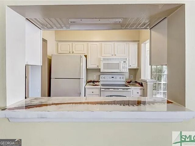 12300 Apache Avenue APT 202, Savannah, GA 31419